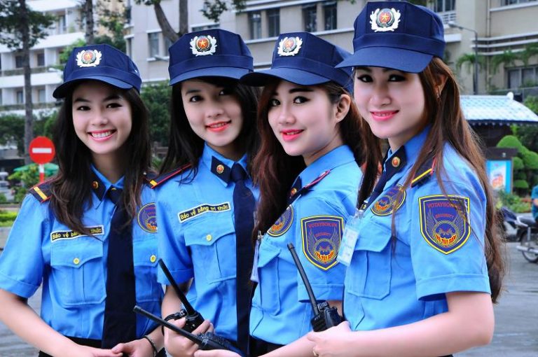 Máy bộ đàm chuyên dùng cho bảo vệ