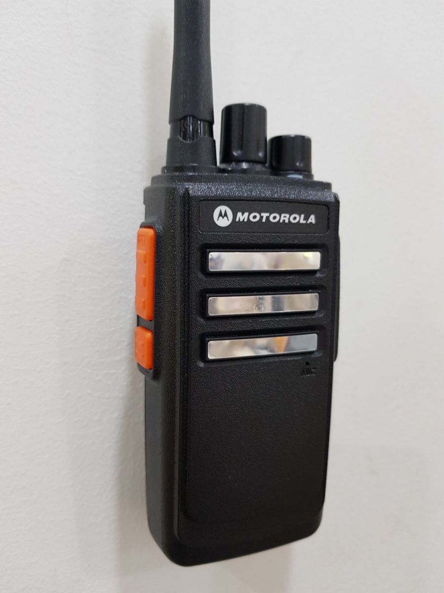 Bộ đàm motorola gp 6900 với nhiều tính năng thông minh, độ bền cao, âm thanh to rõ ràng