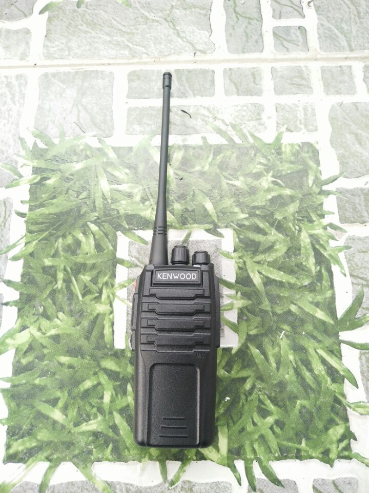Kenwood TK-568 là dòng máy bộ đàm cầm tay có công suất phát cao có khả năng xuyên thấu tốt có thể liên hệ xa