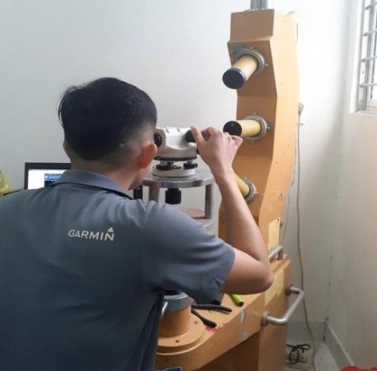 Máy thủy bình để làm gì? Công dụng và ứng dụng thực tế
