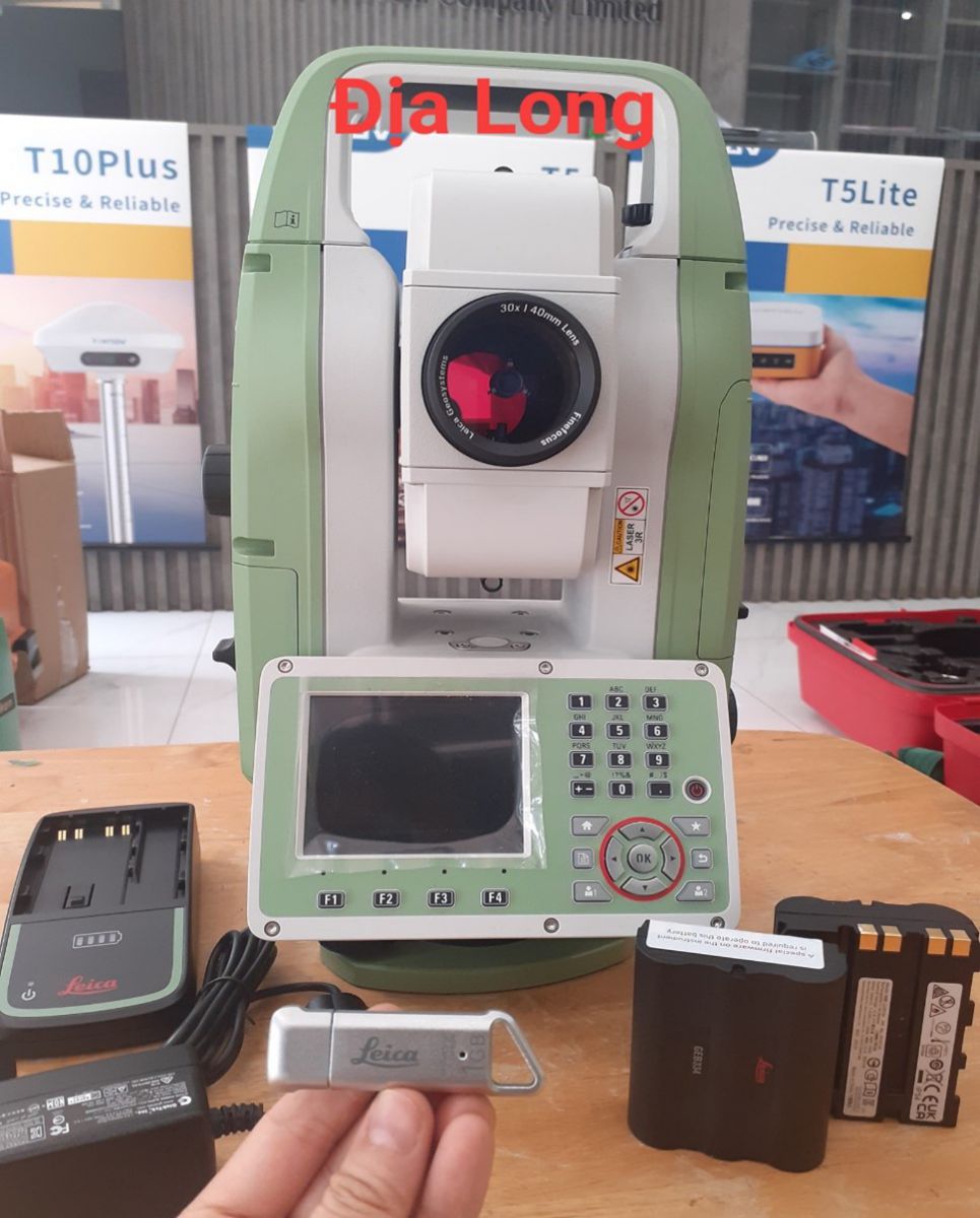 Máy toàn đạc điện tử Leica TS 03