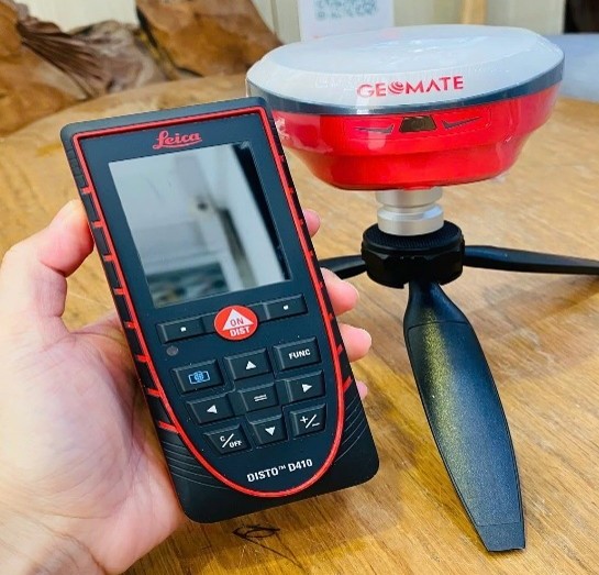 Máy Đo Khoảng Cách Leica
