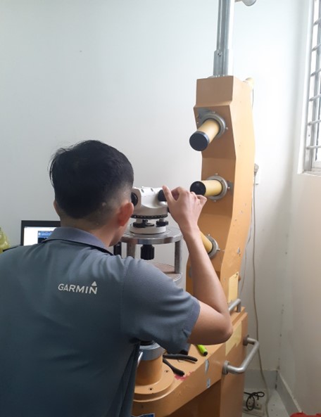 sửa chữa máy thủy bình thường xuyên