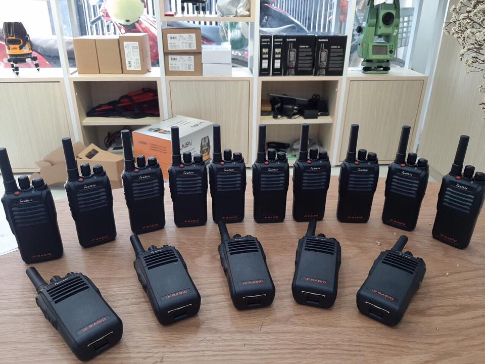 Chia Sẽ Mẹo Chọn Mua Máy Bộ Đàm Cầm Tay Giá Rẻ