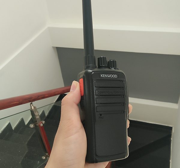 Đặc Điểm Nổi Bật Máy Bộ Đàm Kenwood Tạo Nên Thành Công Riêng