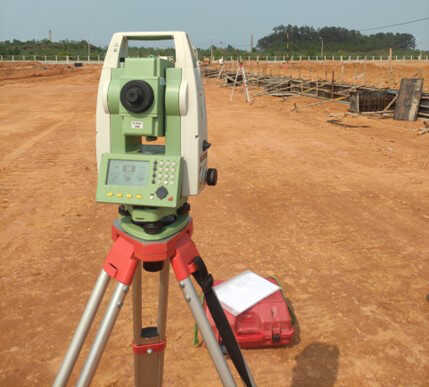 Sử dụng máy toàn đạc trong xây dựng