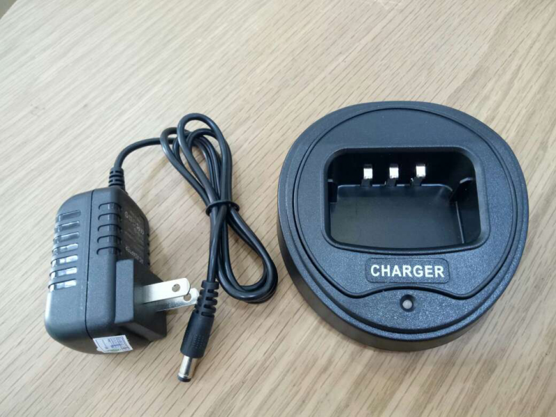 Bộ sạc pin máy bộ đàm Motorola GP 368 Plus